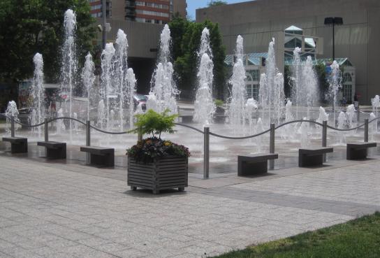 Crown Cener Square Fountain