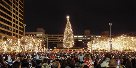 Mayor's Christmas Tree on Crown Center Square During Ceremony